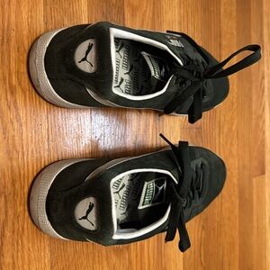 PUMA suede tennis shoes